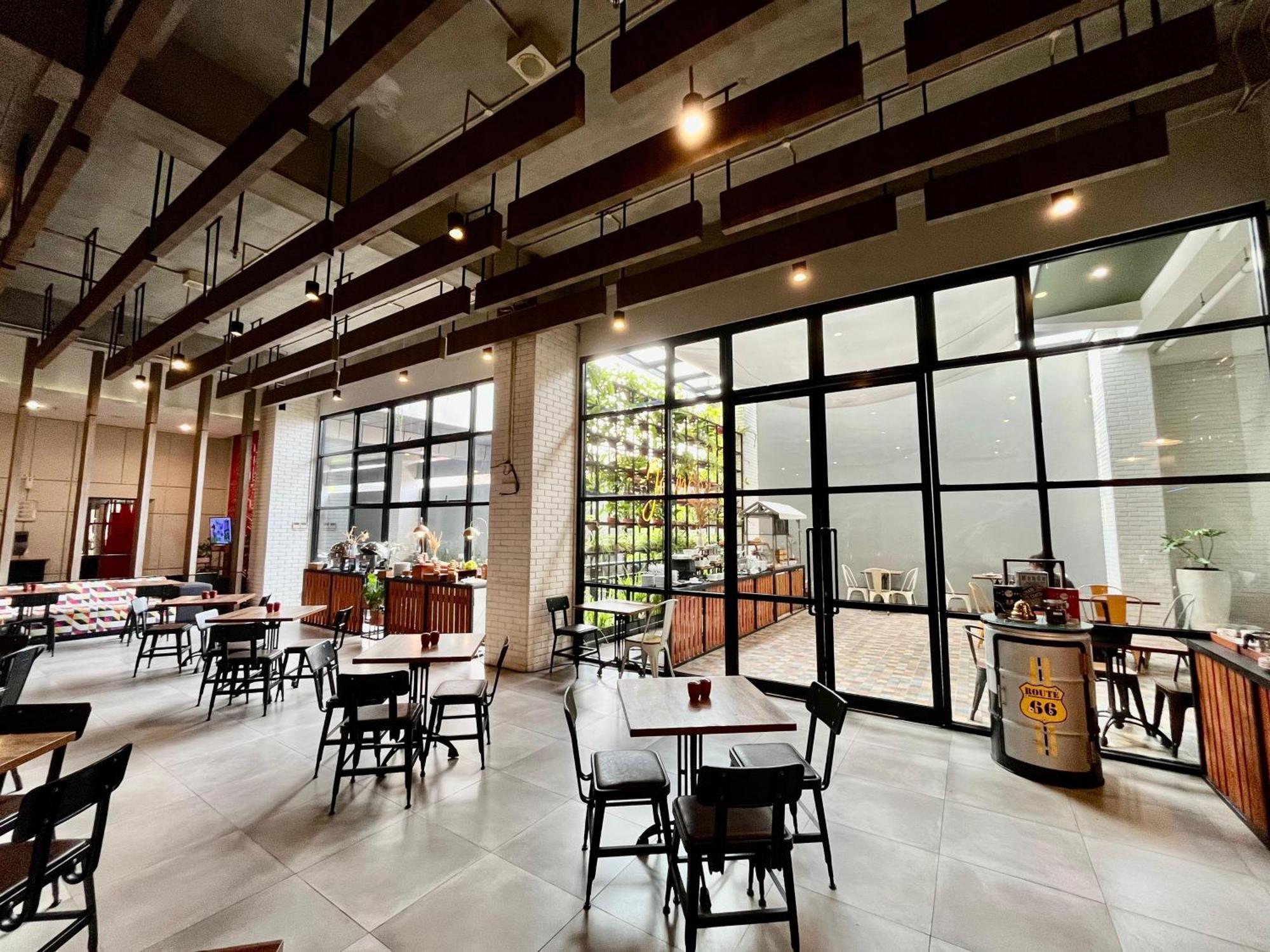 Hotel Dafam Fortuna Jember Exs Meotel Jembel Exterior foto